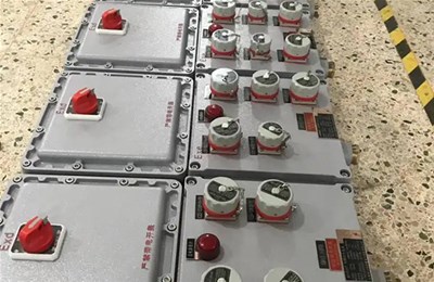 防爆配電箱如何配合燈具進(jìn)行使用嗎？